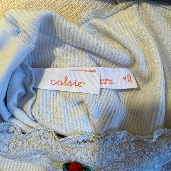 Colsie Light Gray Lace Trim Cami - Picture 3 of 3